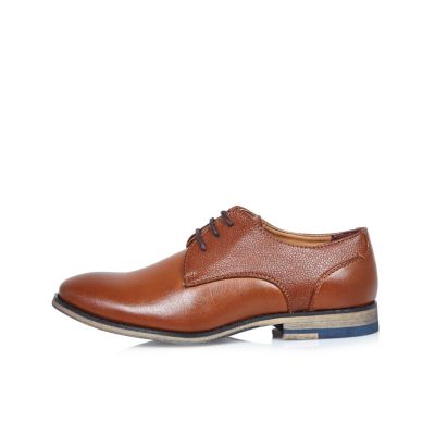 Boys brown textured smart shoes